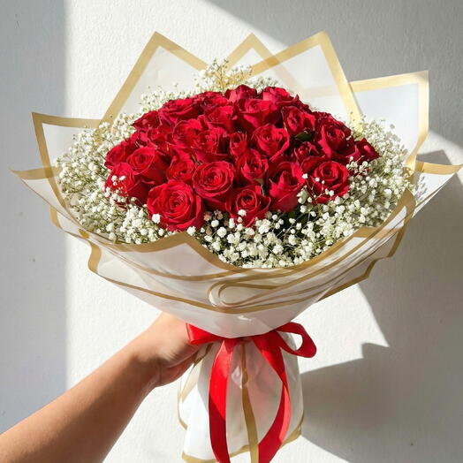 Kırmızı Gullerden Soz Buketi