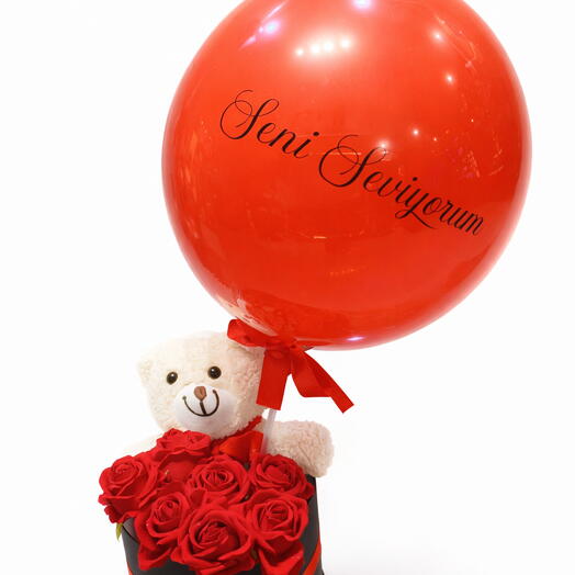 Balonlu kırmızı gul aranjmanı