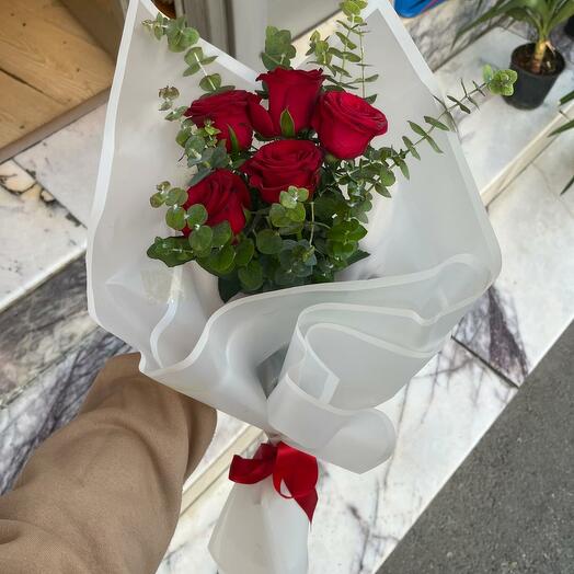 Okaliptuslu 5 Li Kırmızı Gul Buketi