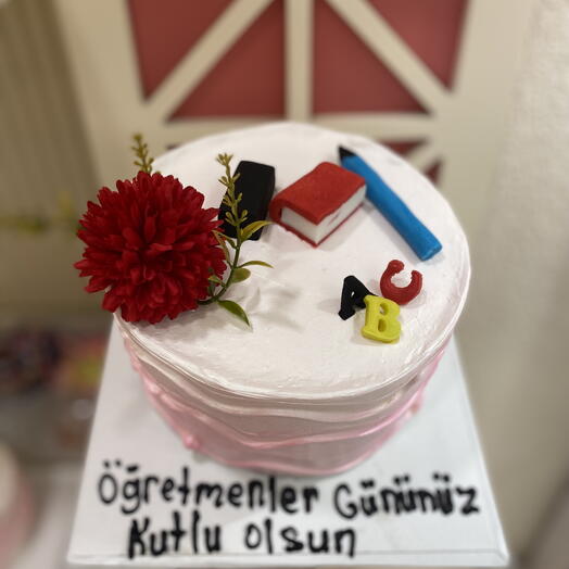 Öğretmenlere ozel pasta