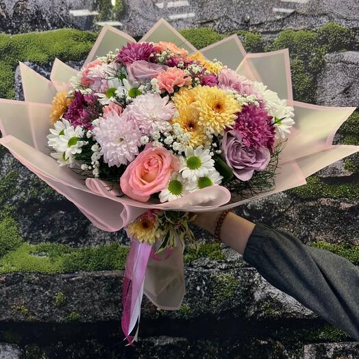 🌷 Mix Çiçek Buketi – İthal Gul, Papatya ve Krizantemlerle Goz Alıcı Tasarım