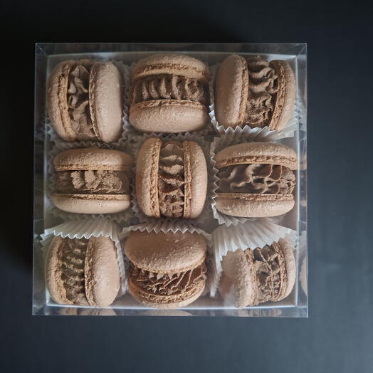 Chocolate Macaron