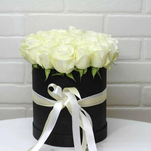 Siayh Kutuda 25 Adet Beyaz Gul