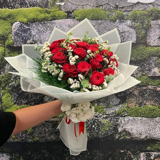 15 Li Kırmızı Gul Buketi