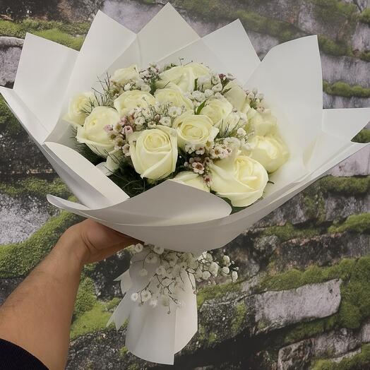 🤍 15 Adet Beyaz Gul Buketi – Zarafetin ve Saf Sevginin Sembolu 🤍