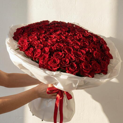 🌹 Aşkın Dili: Kırmızı Gullerle Anlatılır 🌹