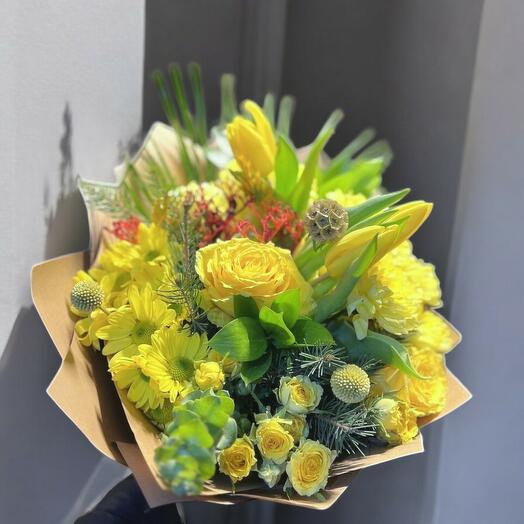 Warm yellow bouquet