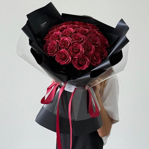 Kırmızı Gul Buketi siyah paket (yapay)