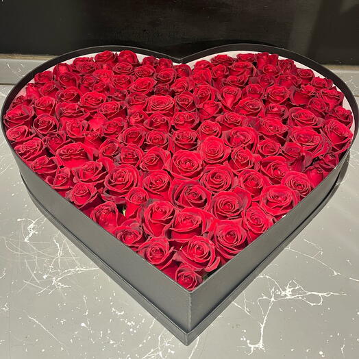 101 Roses In Heart Box
