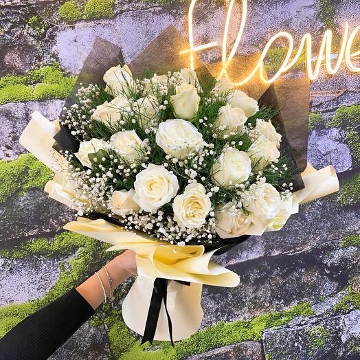 Point Flowers 21Li Beyaz Gul Buketi