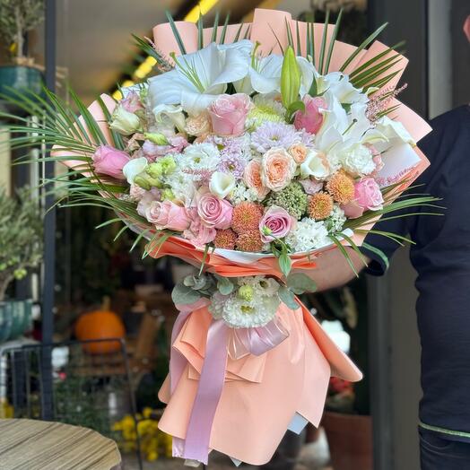 Lilyum ve Guller Çiçek Buketi