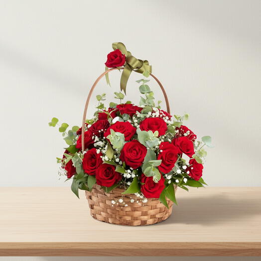 KURPLU HASIR SEPETTE 19 LU KIRMIZI GÜL ARAJMAN