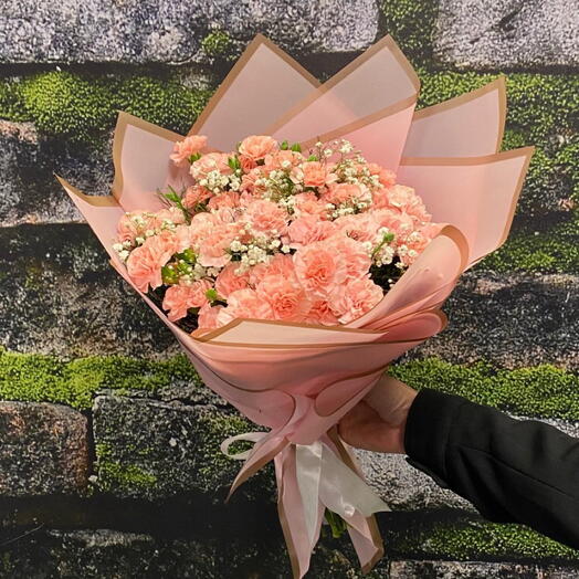 Pembe karanfil Buketi