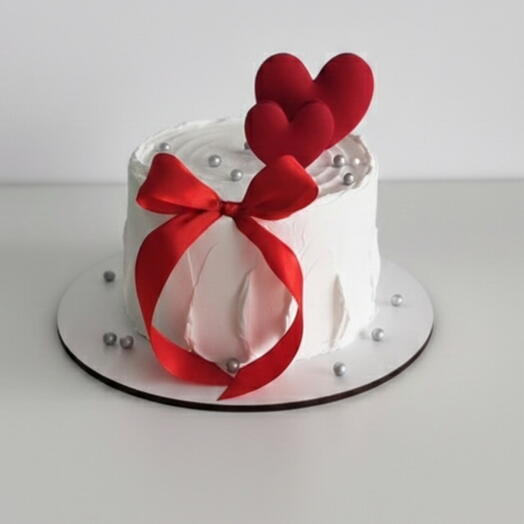 Zarafet Serisi: Taze Çilekli ve Ganaj Çikolatalı Butik Pasta