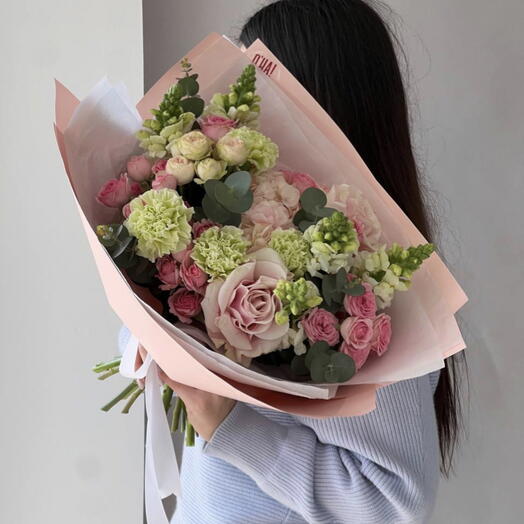 Pembe Fısıltı Buketi