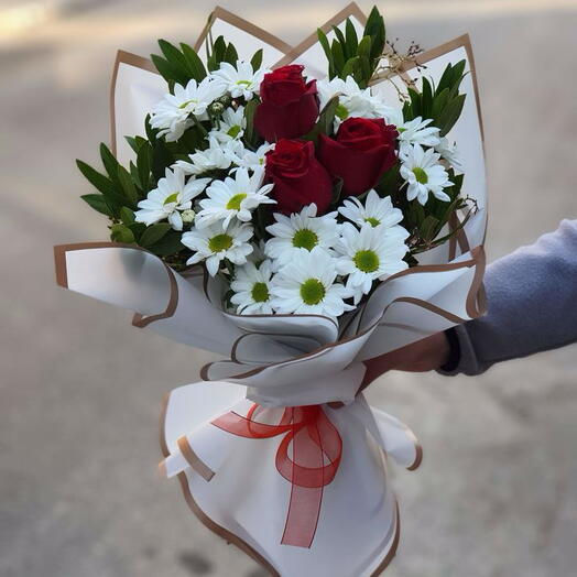 Karışık buket kırmızı beyaz