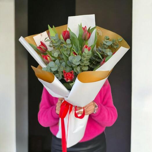 İthal Lale ve Okaliptus Mono Buket