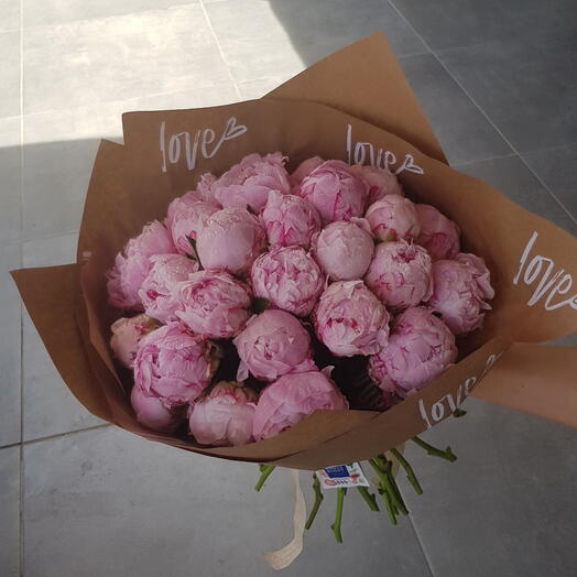 Peony love