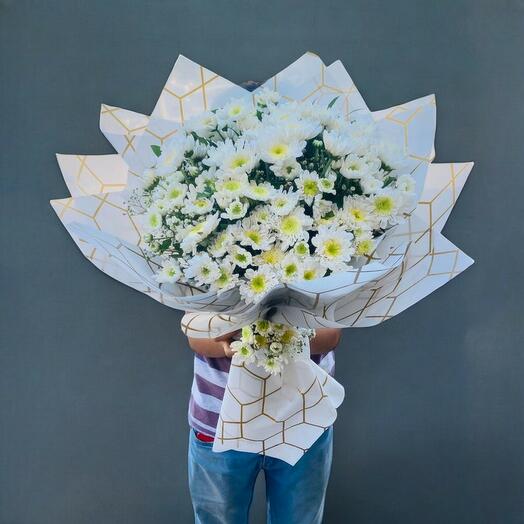 Beyaz Papatya Buketi – Saflığın ve Masumiyetin Simgesi