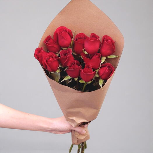 12 Kırmızı Gul Buketi