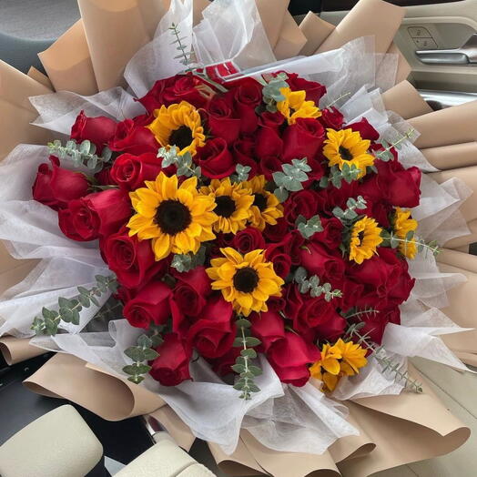 Red Rose   Sunflower Bouquet