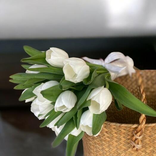 Beyaz İthal Lale Gelin Buketi