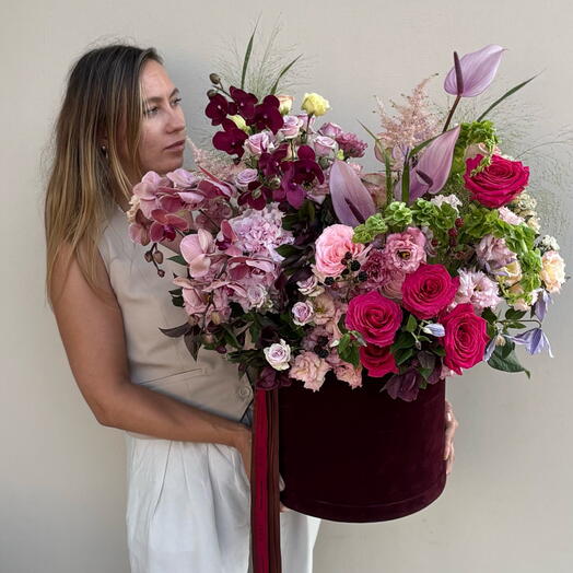 Şakayık Güller ve Lisyantus Kutusu