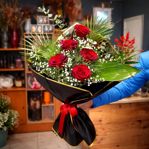 5 kırmızı Gul buketi