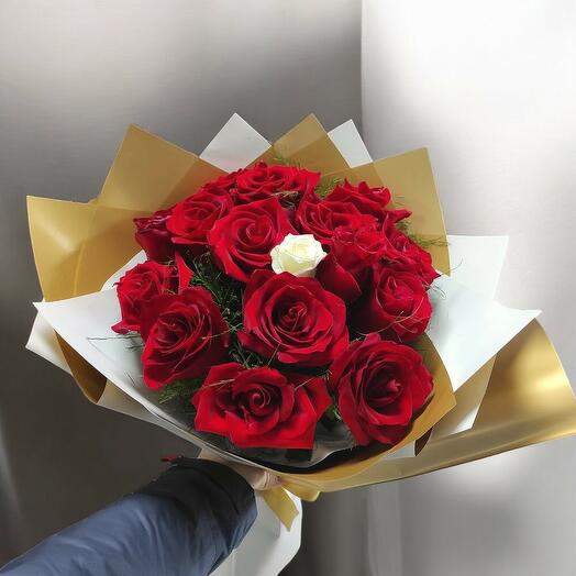 Bouquet of 15 red roses
