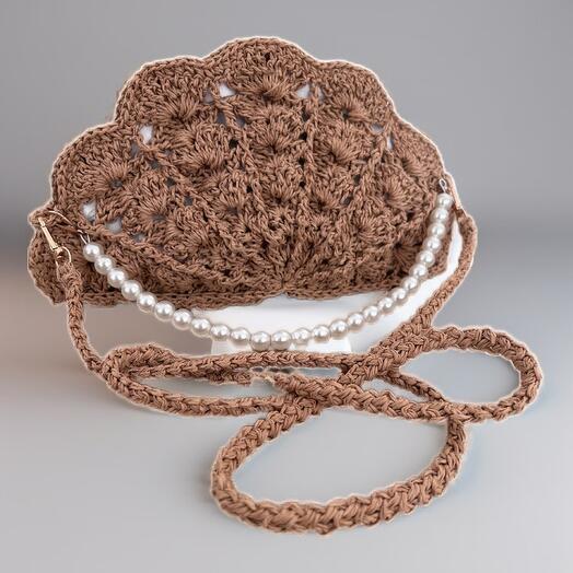 İstridye boncuklu çanta