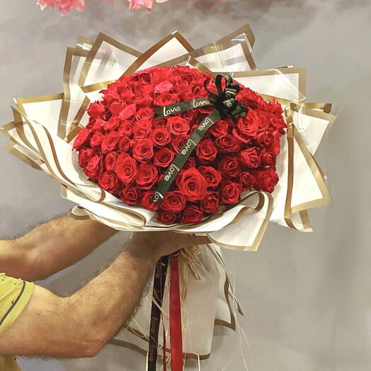 Guzeller içinden bir seni sevdim