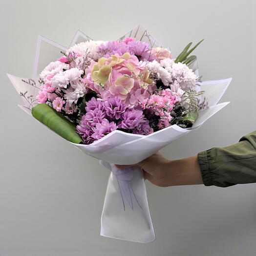 Ortanca ve krizantem buketi