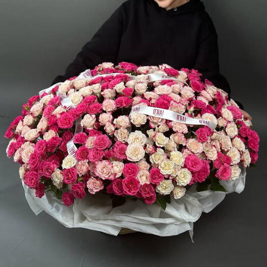 101 karışık spray güller sepette