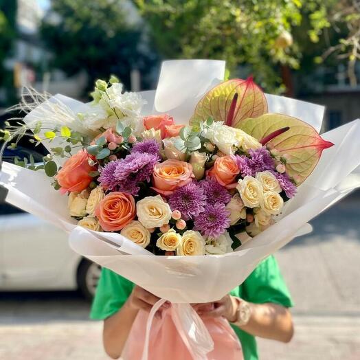 Antoryum ve İthal Gullu Renkli Buket