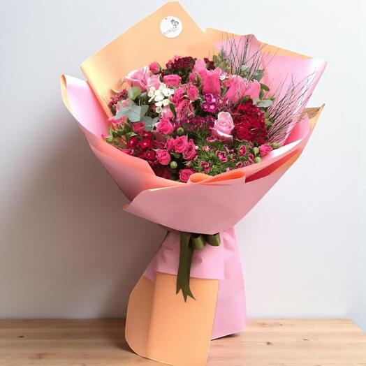 Pembe Duşler Buket