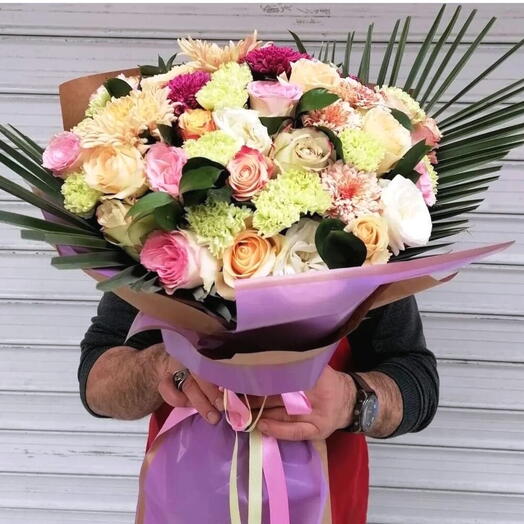 Renkli gul Bouguet elegans