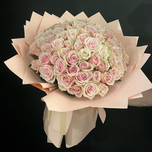 101 Pink roses