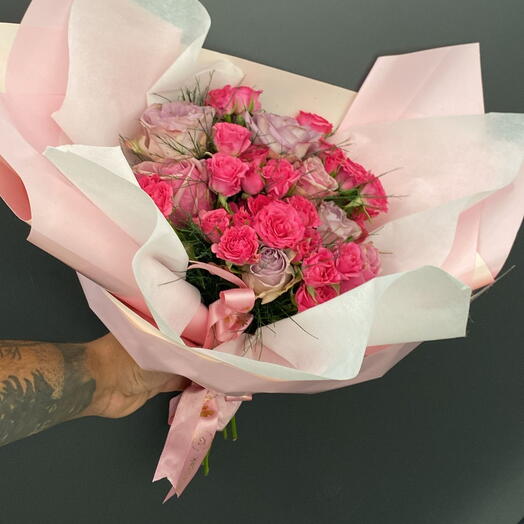 Pembe Duşler Buketi