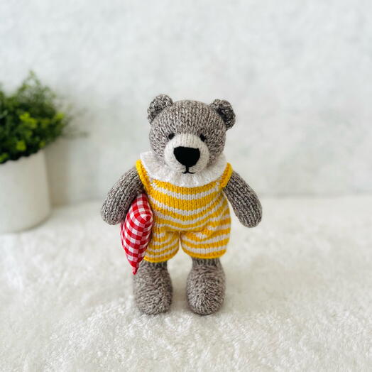 El Yapımı Amigurumi Pijamalı Ayıcık 🧸Yastıklı Sevimli Hediye

Hediye olarak gondermek için harika bir seçimdir