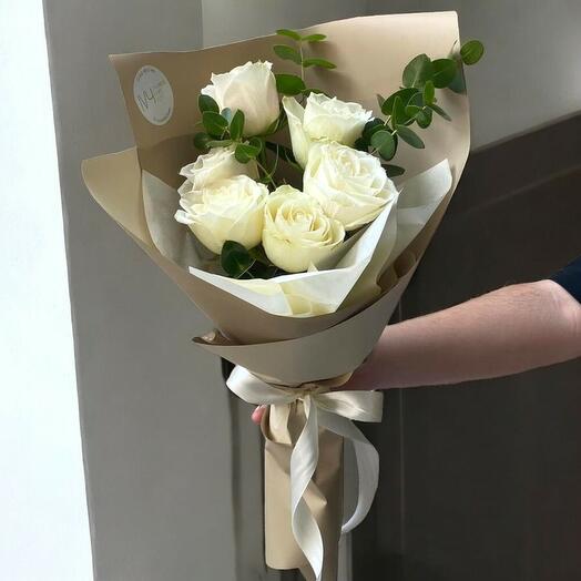 Zarif Beyaz Gul Buketi