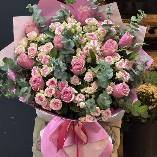 Spray and rose bougets