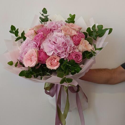 İvy Buket 028 Ortanca Gul Buketi