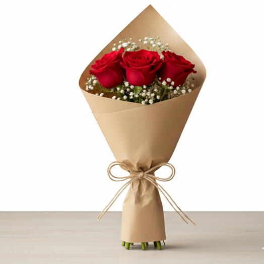 Ekonomik trio kırmızı canlı gul