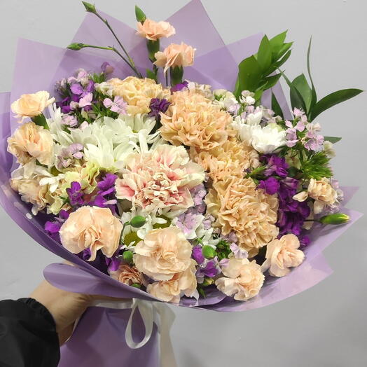 Karışık renkli buket mevsim çiçekleri il