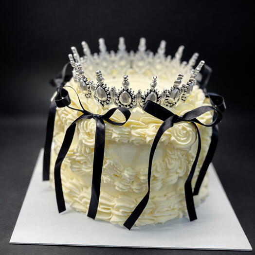 Kraliyet Tacı Pasta