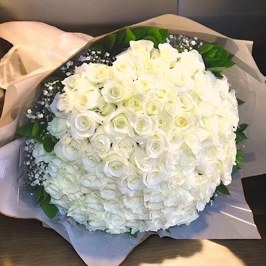 50 Beyaz Gulle Zarif Buket