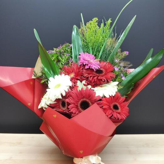 Karışık Renkli Gerbera Buketi – Çiçeklerle Hayat Bul