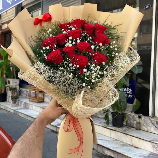 13LÜ KIRMIZI GÜL BUKETI