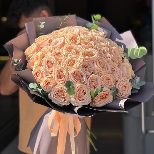 35 peach roses