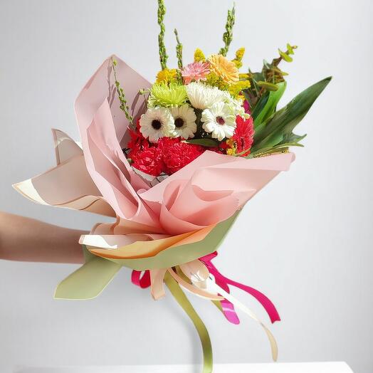 Spring Breeze – Renkli Bahar Buketi